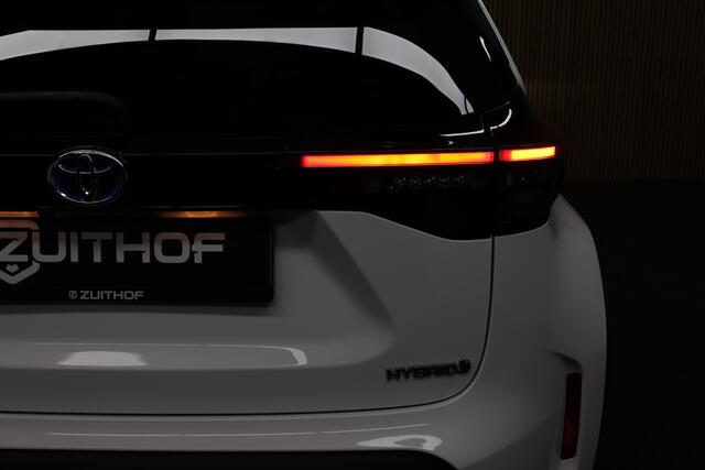 Toyota YARIS Cross 1.5 Hybrid First Edition | Adaptive-cruise | Trekhaak | Camera | Clima | Apple Carplay & Android Auto | Keyless