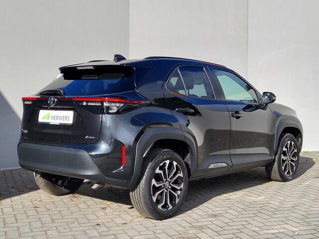 Toyota YARIS Cross 1.5 Hybrid 115 Dynamic Automaat / tot 10 jaar garantie* / Camera / Voorruit-, stuurwiel- en voorstoelverwarming / Android Auto / Apple Carplay /