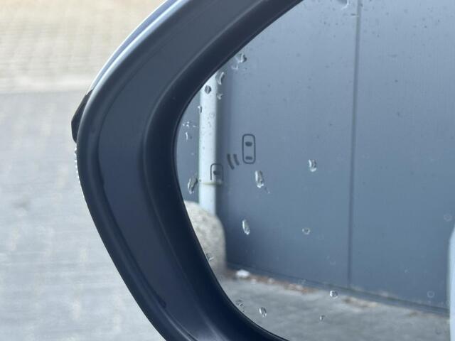 Toyota YARIS 1.5 Hybrid 130 GR Sport | Panorama-dak | JBL-audio | PDC Rondom | BSM | LED |