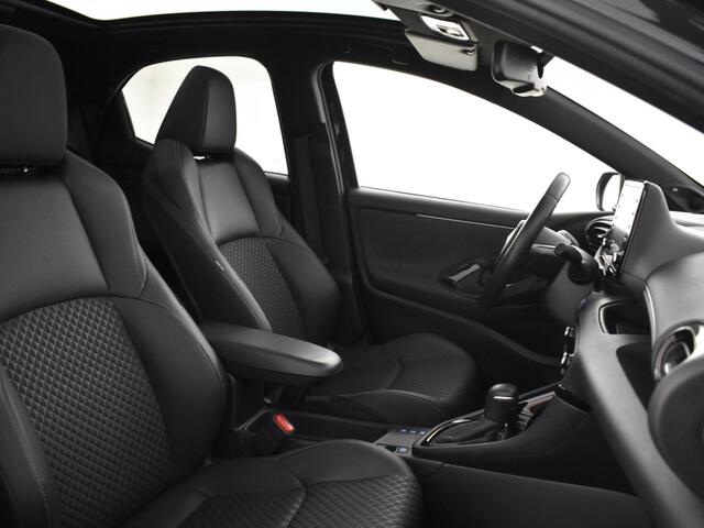 Toyota YARIS 1.5 Hybrid Executive | Panoramadak | JBL | BLS | HUD