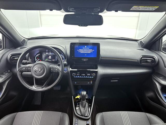 Toyota YARIS Cross 1.5 Hybrid Adventure | Stoelverwarming | Climate control | Adaptive cruise control |