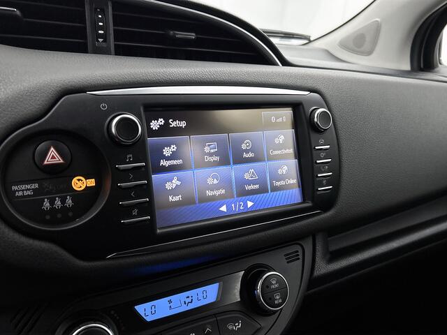 Toyota YARIS 1.5 Hybrid Active | Climate control | Metallic lak | Achteruitrijcamera |