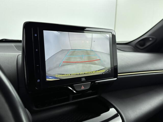 Toyota YARIS Cross 1.5 Hybrid Launch Edition Limited | Navi | Stoelverwarming | Metaallak | Lichtmetalen Velgen | Elektrische Achterklep | Head-Up Display |