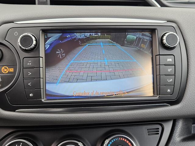 Toyota YARIS 1.3 VVT-i Edition-S Camera Stoelvw LM15