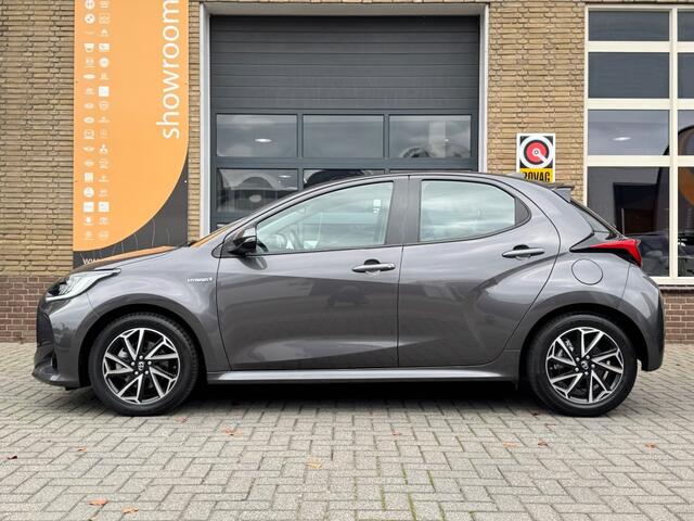 Toyota YARIS 1.5 HYBRID DYNAMIC CAMERA/LED/CARPLAY/ACC-CRUISE/NL-AUTO/1 EIG.