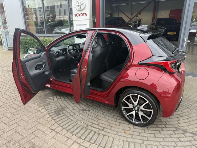 Toyota YARIS 1.5 Hybrid Launch Edition