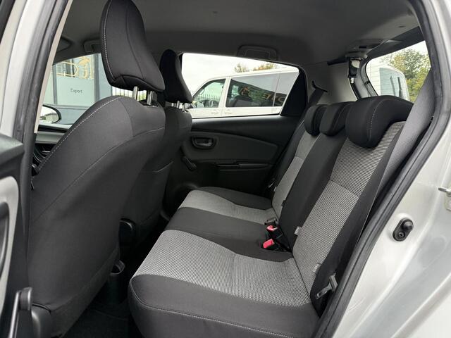 Toyota YARIS 1.5 Hybrid Aspiration 2e Eigenaar,Navi,Camera,Clima,Cruise,Nieuwe APK bij Aflevering