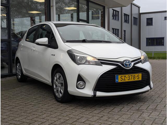 Toyota YARIS 1.5 Hybrid Now | Cruise Control | Climate control | Camera | Bluetooth | All Season