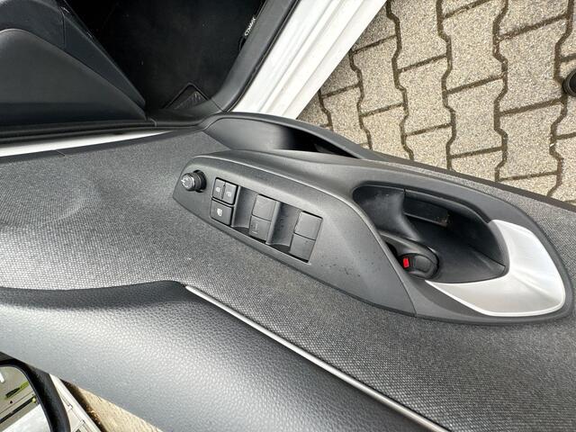 Toyota YARIS 1.5 Hybrid Dynamic Edition