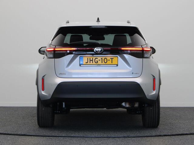 Toyota YARIS Cross 1.5 Hybrid 130 Dynamic | Achteruitrijcamera | Stuur, Voorruit en stoelverwarming | Apple Carplay & Android Auto |