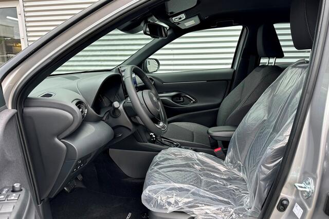 Toyota YARIS Cross 1.5 Hybrid 130 Team-Player NIEUW Safety+ Winter-Pakket