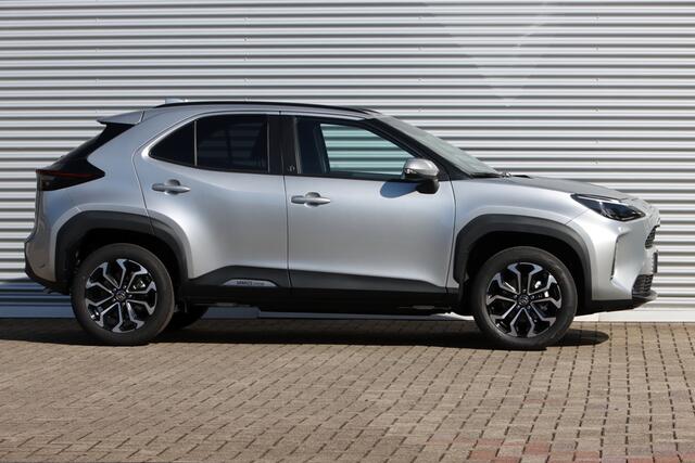 Toyota YARIS Cross 1.5 Hybrid 130 Team-Player NIEUW Safety+ Winter-Pakket