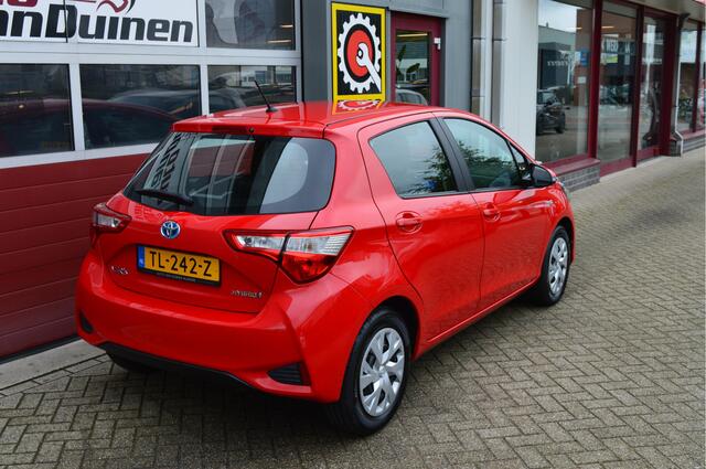 Toyota YARIS 1.5 Hybrid Energy O.a: Navi, Clima, Camera, Cruise, Multimedia, Etc.. Rijklaar! All-in prijs!