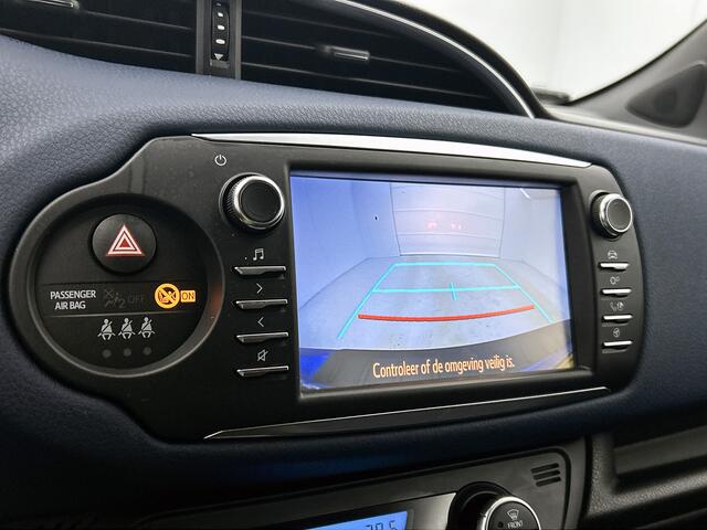 Toyota YARIS 1.5 Hybrid Bi-Tone | Afneembare trekhaak | Navigatie | Cruise Control |