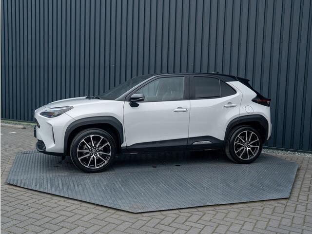 Toyota YARIS Cross 1.5 Hybrid GR Sport | Panodak | Elk. A-klep | JBL | Blind Spot | Head Up | Prijs Rijklaar!!
