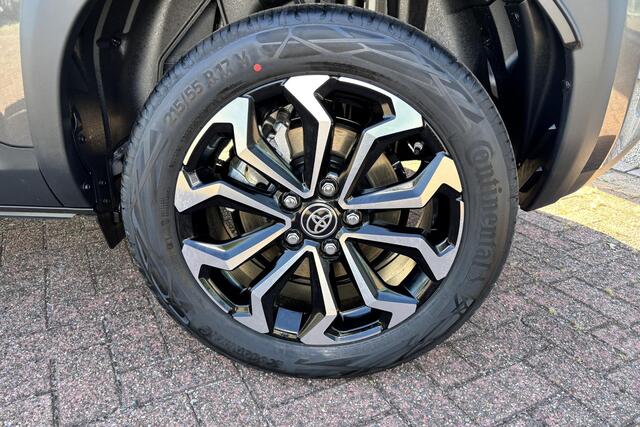 Toyota YARIS Cross 1.5 Hybrid 115 Dynamic Limited, Parkeersensoren, Afneembare Trekhaak , Stoelverwarming, Stuurverwarming, Apple carplay, Android auto.