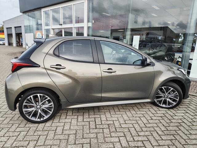 Toyota YARIS 1.5 Hybrid 130 Executive | NL Auto | Sensoren v/a | Stoel & Stuu