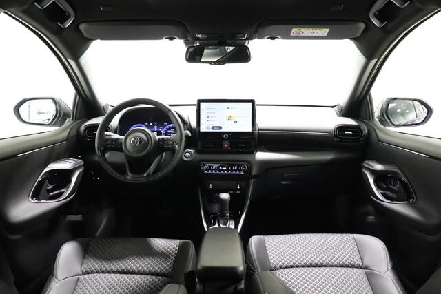 Toyota YARIS 1.5 Hybrid 130 Executive, ¤2000 inruilpremie, Nieuw, Snel leverbaar, Blind Spot, Apple Carplay, Android Auto, Parkeersensoren, Stoelverwarming!