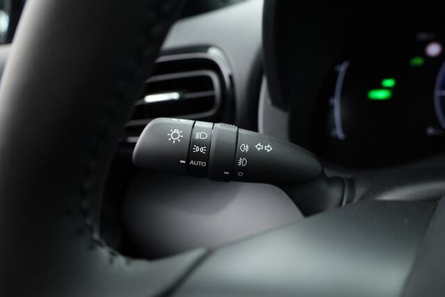 Toyota YARIS Cross 1.5 Hybrid Teamplayer 130pk | Winter pack | Safety pack | Navi | Adapt. Cruise | Camera | Keyless