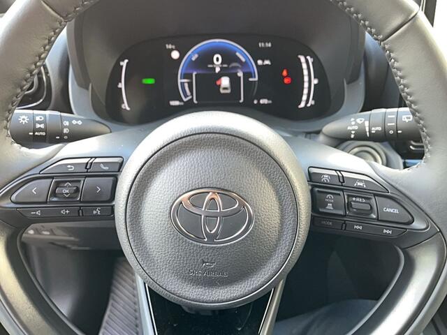 Toyota YARIS Verwacht! 1.5 HYBRID Style Safety, Camera, Carplay, Stoel/Ruit Verw. Z.G.A.N.