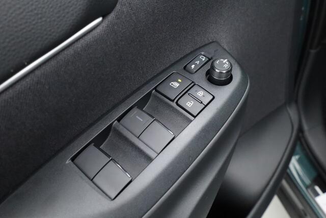 Toyota YARIS Cross 1.5 Hybrid 130 Teamplayer | Forest Green | Winter Pack | Safety Pack | Navi | Adapt. Cruise | Keyless | Camera