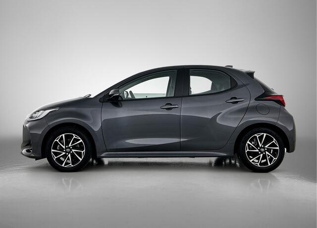Toyota YARIS 1.5 Hybrid First Edition | LM velgen |