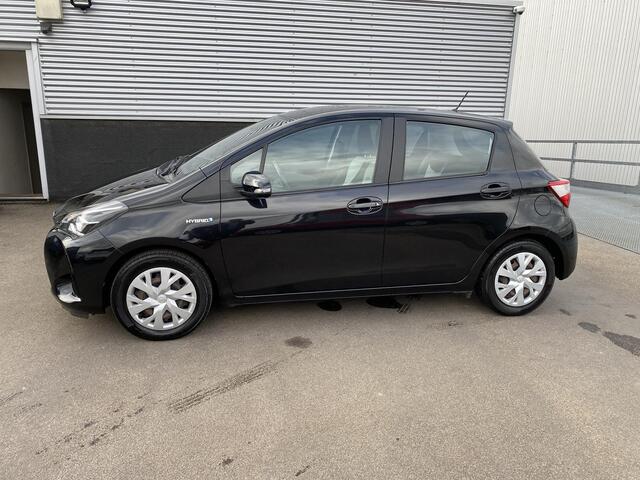 Toyota YARIS 1.5 Hybrid Energy 100pk 5D CVT Automaat! Achteruitrij camera, cruise control, navigatie systeem, airconditioning