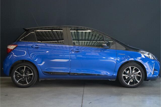 Toyota YARIS 1.5 Hybrid Bi-Tone |dealer onderhouden|Apple/Android|camera|cruise control|keyless|