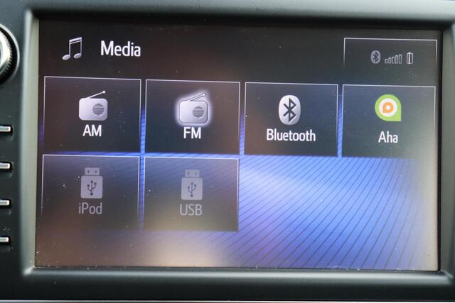 Toyota YARIS 1.5 Hybrid Dynamic, Startknop, LM Velgen