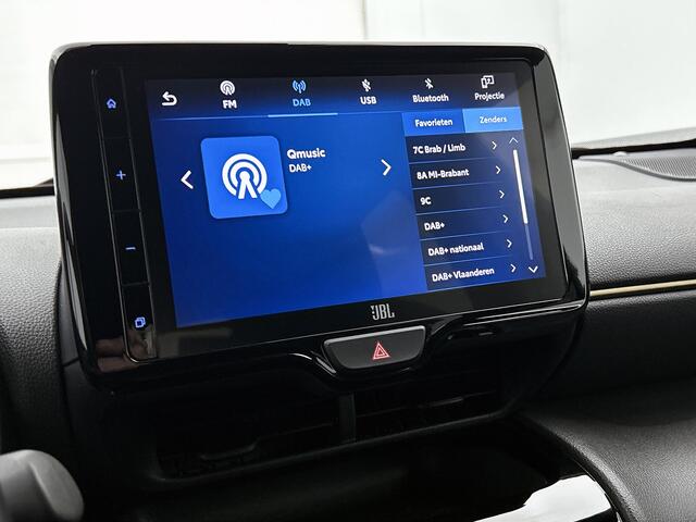 Toyota YARIS Cross 1.5 Hybrid Adventure | Navigatie | Afneembare trekhaak | PDC |