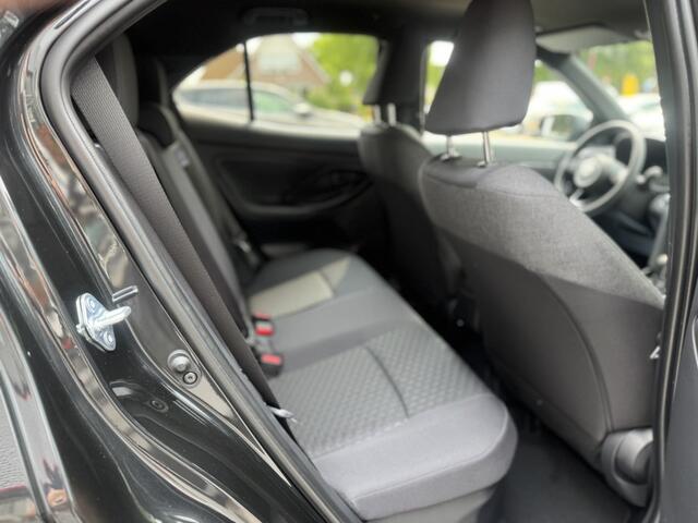 Toyota YARIS Cross 1.5 Hybrid 130 Style Edition Parkeersensoren V+A, Dodehoekdetectie, Navigatie , All-in Rijklaarprijs