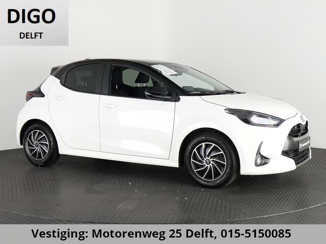 Toyota YARIS 1.5 HYBRIDE BLACK & WHITE GARANTIE 3-2034 AUTOMAAT. CLOUD NAVI. SLECHTS 17.000 KM.