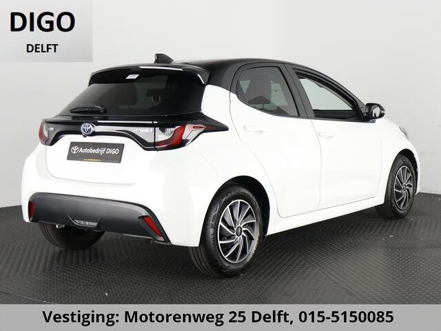 Toyota YARIS 1.5 HYBRIDE BLACK & WHITE GARANTIE 3-2034 AUTOMAAT. CLOUD NAVI. SLECHTS 17.000 KM.