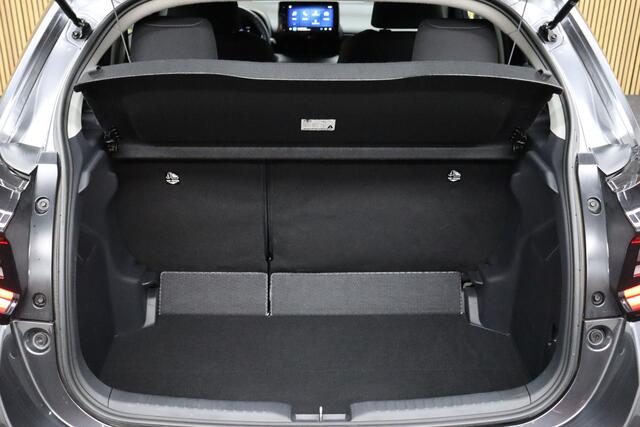 Toyota YARIS 1.5 Hybrid 115 Executive Edition | Facelift | Adaptive-cruise | Camera | Clima | Apple Carplay & Android Auto | Keyless | Full Led | Stoelverwarming | Dodehoekdetectie