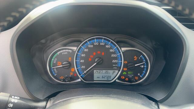 Toyota YARIS 1.5 Hybrid Trend | Rijklaarprijs