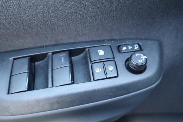 Toyota YARIS 1.5 Hybrid Dynamic Plus Blindspot/PDC/Stuur/Stoelverwarming/Elec