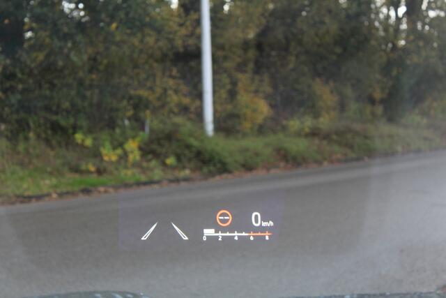 Toyota YARIS Cross 1.5 Hybrid Dynamic Special | Rijklaar | Head Up | El.achterklep | Stoel-/stuurverw. | LED | Keyless | Apple/Android | Navi