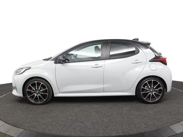 Toyota YARIS 1.5 Hybrid GR Sport | Adaptive Cruise Control | Navigatie | Android Auto | Apple Carplay | Achteruitrijcamera | Stoelverwarming |