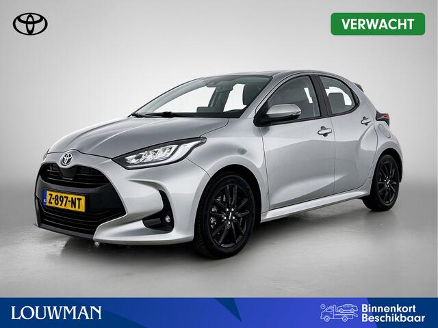 Toyota YARIS 1.5 Hybrid Dynamic | Stoelverwarming | Head up Display | LM Velgen | Apple Carplay / Android Auto |