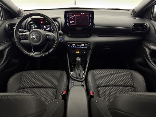 Toyota YARIS 1.5 Hybrid Bi-Tone Executive | Camera | Carplay | Adaptive Cruise | Trekh. | LED | Navi | Keyless