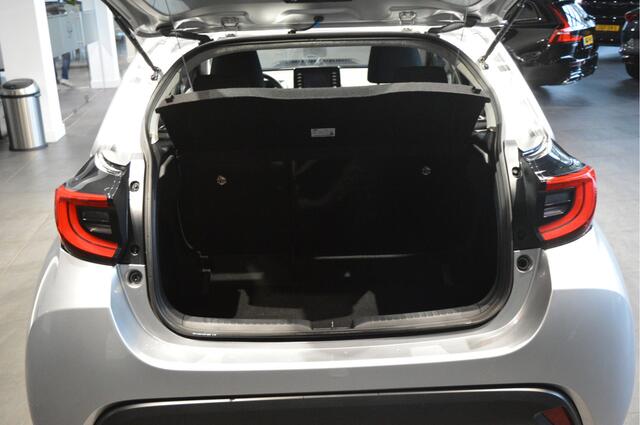 Toyota YARIS 1.5 VVT-i Dynamic airco camera keyless carplay 16 inch !!