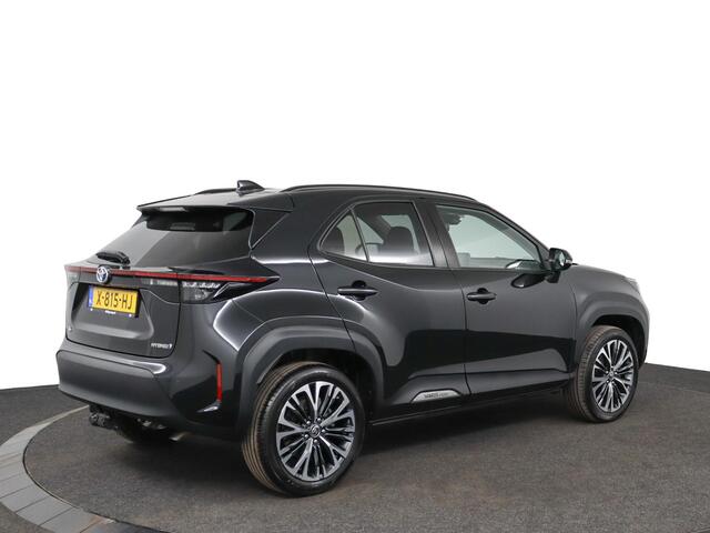 Toyota YARIS Cross 1.5 Hybrid Executive | Stoelverwarming | Half lederen bekleding | ACC |