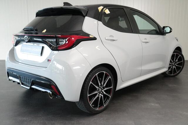 Toyota YARIS 1.5 Hybrid GR Sport, Parkeersensoren