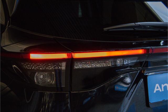 Toyota YARIS Cross 1.5 Hybrid Executive |elek klep|360 camera|leder|parkeersensoren|