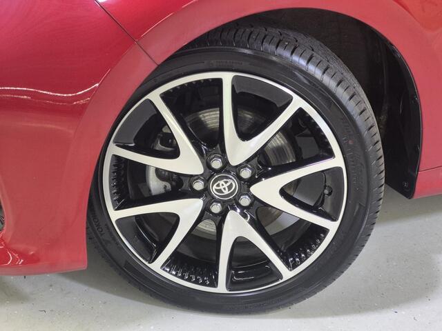 Toyota YARIS 1.5 Hybrid Executive | BSM | PDC rondom | Half-leder | LED | Keyless | Carplay |