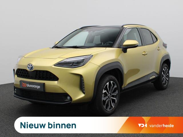 Toyota YARIS Cross 1.5 Hybrid Explore 115PK Aut. Panoramadak, Elektrische Achterklep, Head-Up Display, Achteruitrijcamera, Voorruitverwarming, Stoel-Stuurverwarming, 17" LM Velgen, Keyless