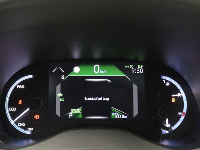 Toyota YARIS Cross 1.5 Hybrid Explore 115PK Aut. Panoramadak, Elektrische Achterklep, Head-Up Display, Achteruitrijcamera, Voorruitverwarming, Stoel-Stuurverwarming, 17" LM Velgen, Keyless