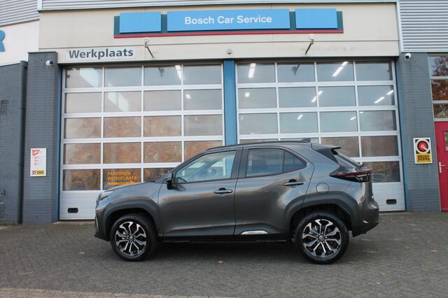 Toyota YARIS 1.5 HYBR 130 DYNAMIC TeamPlayer Design Winter pakket **Nieuw**