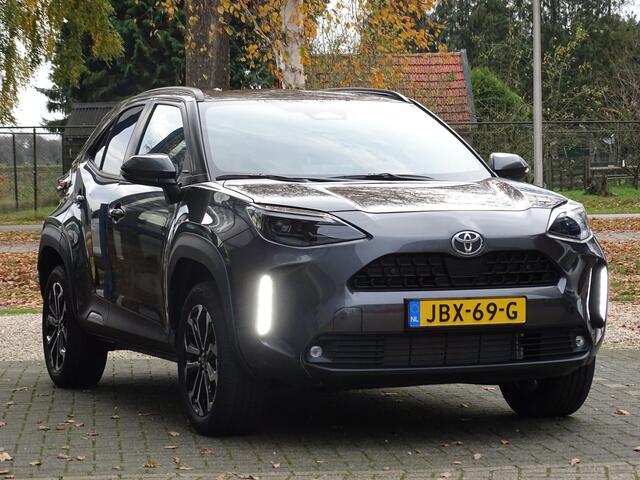 Toyota YARIS Cross 1.5 Hybrid 130 Dynamic Comfort /Safety PAKKET ASH GREY EN NIGHT SKY BLACK MET