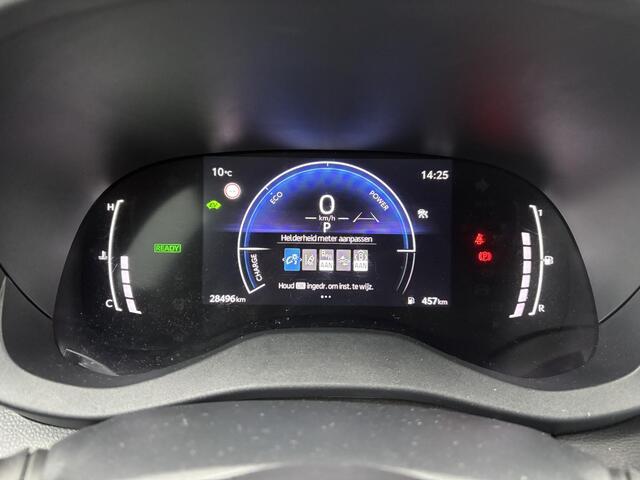 Toyota YARIS Cross 1.5 Hybrid 115 First Edition Comfortpack | Stoel en stuurverwarming | Aplle Carplay/Android Auto | NL auto | Parkeersensoren voor en achter | Toyota garantie tot 2035!